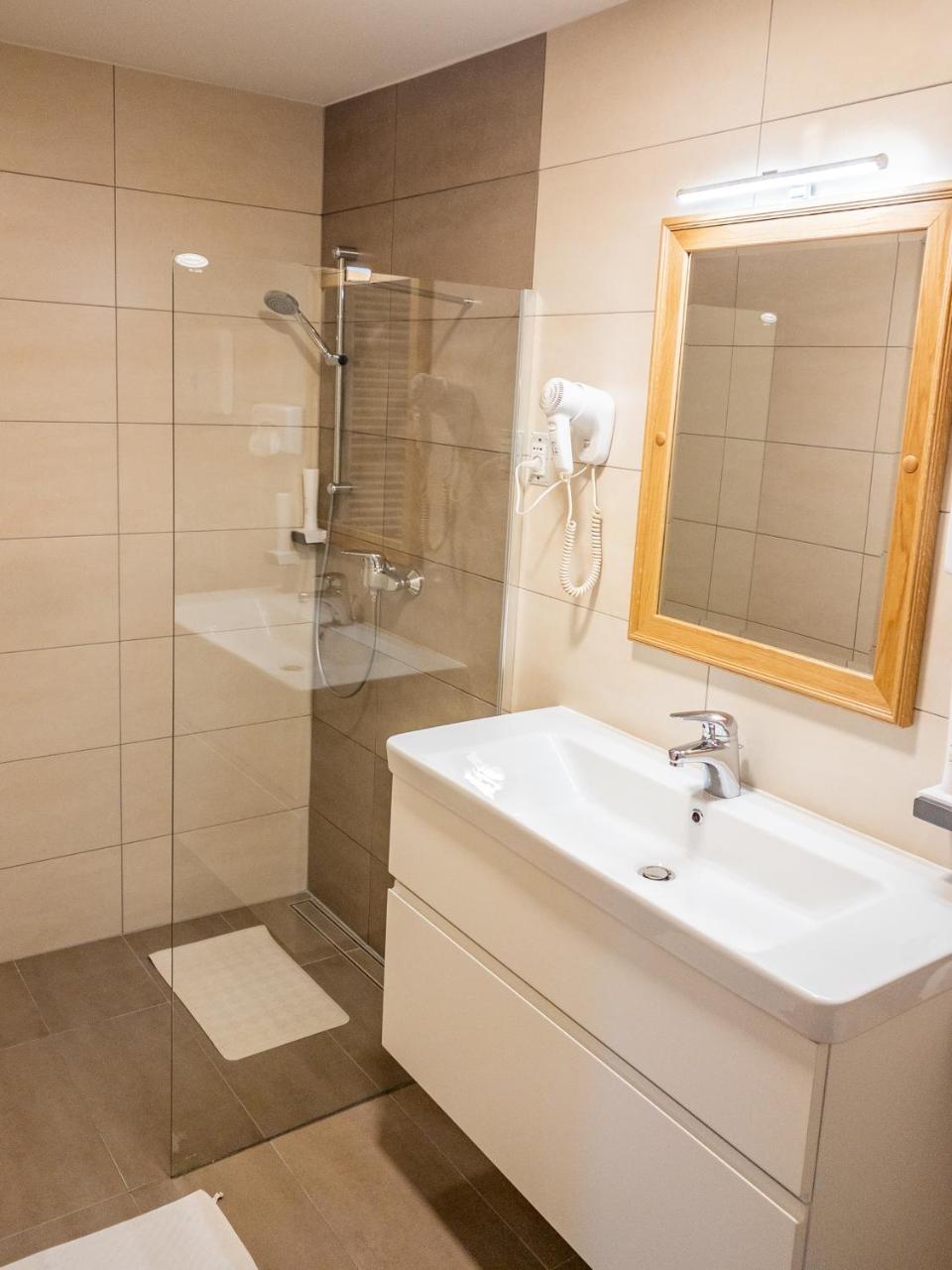 Guest House Pri Cesarju Kamnik Bagian luar foto